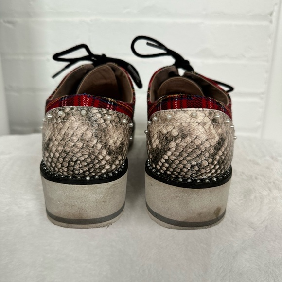 Betsey Johnson Marti Oxfords - Picture 3 of 3